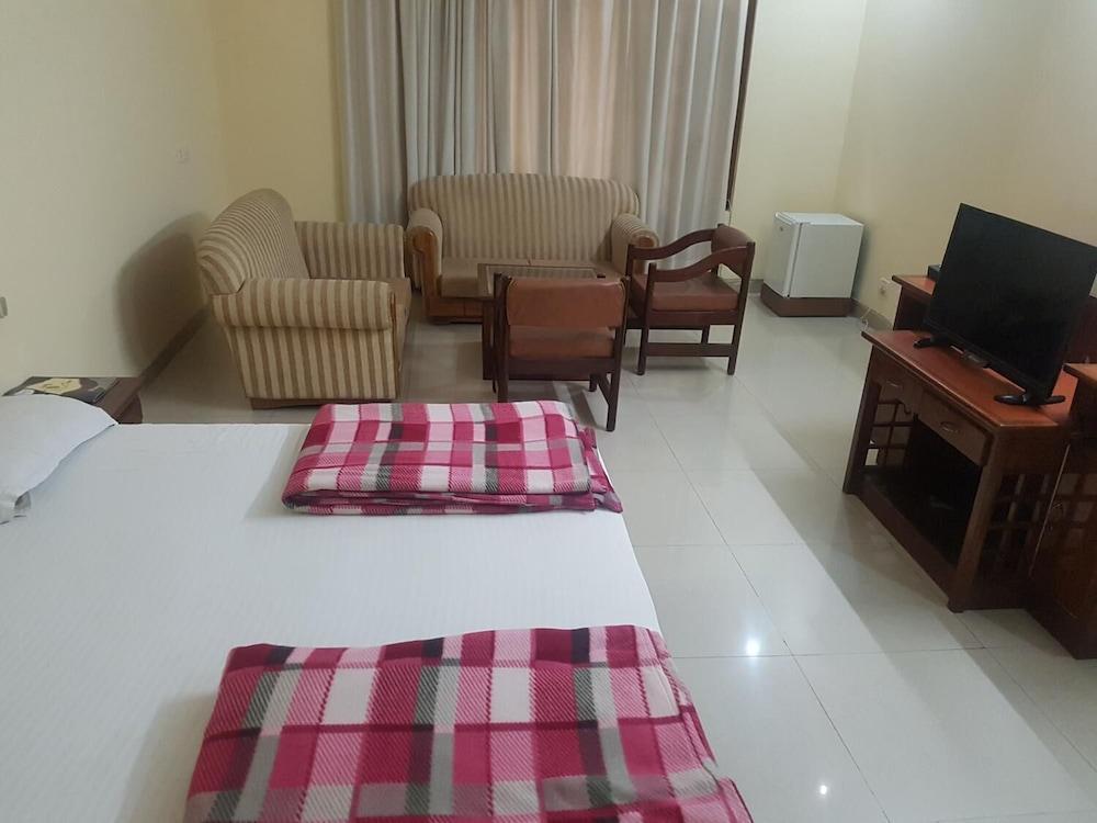 Hotel Park Inn Chandīgarh Esterno foto