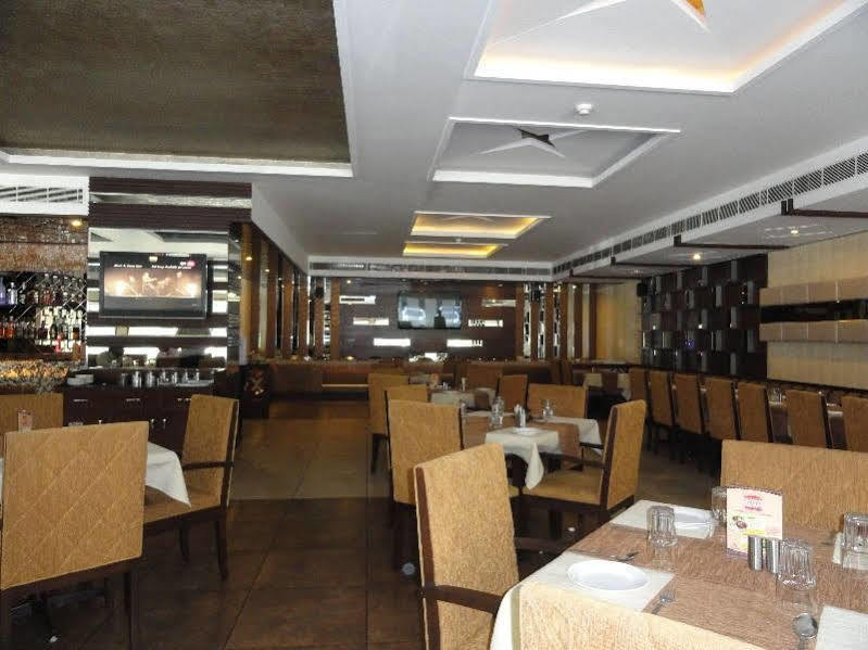 Hotel Park Inn Chandīgarh Esterno foto