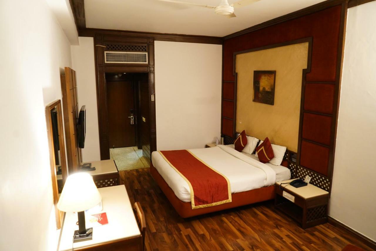 Hotel Park Inn Chandīgarh Esterno foto