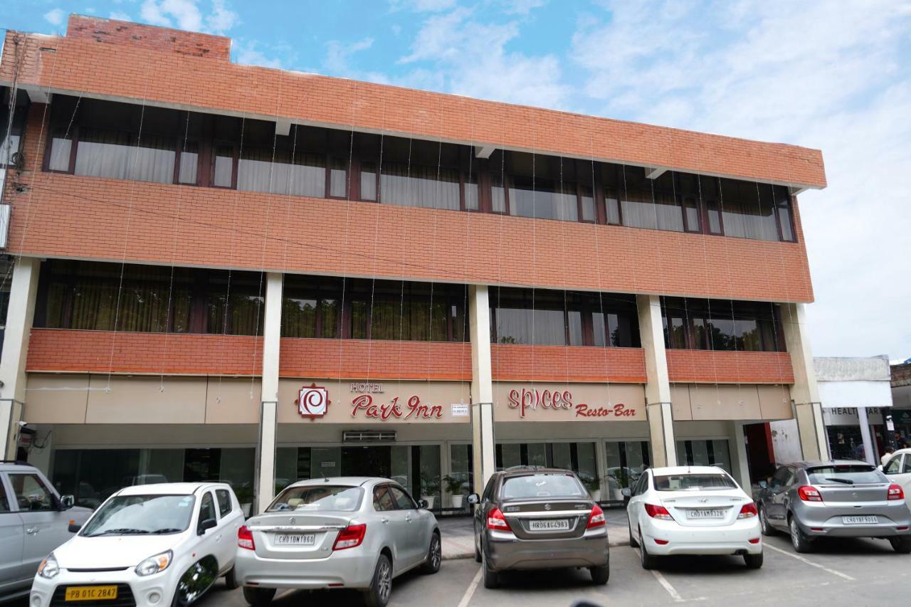 Hotel Park Inn Chandīgarh Esterno foto